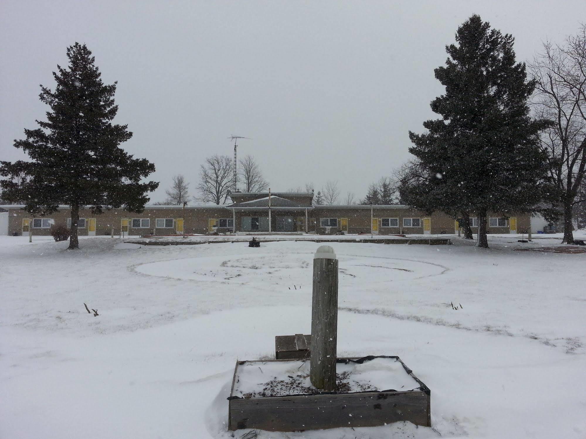 Pleasant Stay Motel Ancaster Buitenkant foto